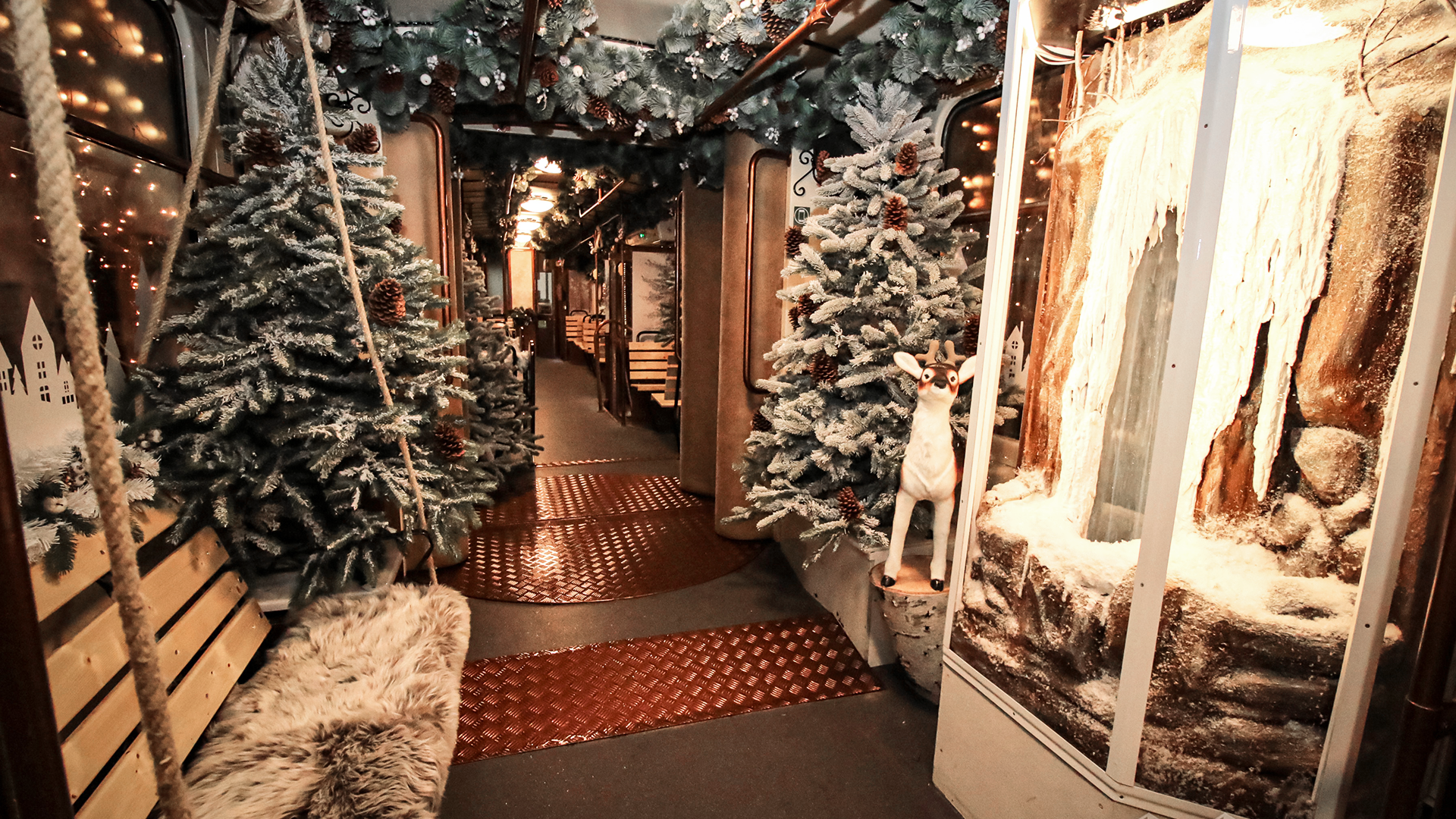 Adventi villamos 2023